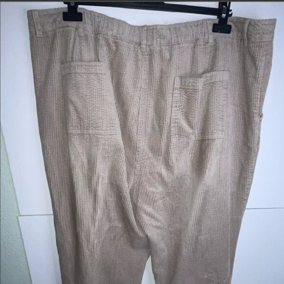 Seasalt Cornwall Asphodel Cord Trousers in Birch (off-white) - Picture 11 of 16